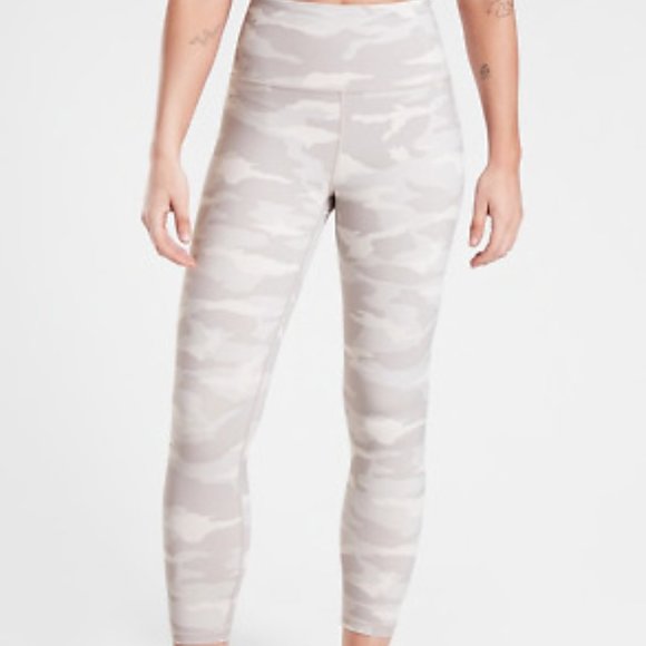 Athleta Pants - NWOT Athleta White Camo Elation 7/8 Leggings